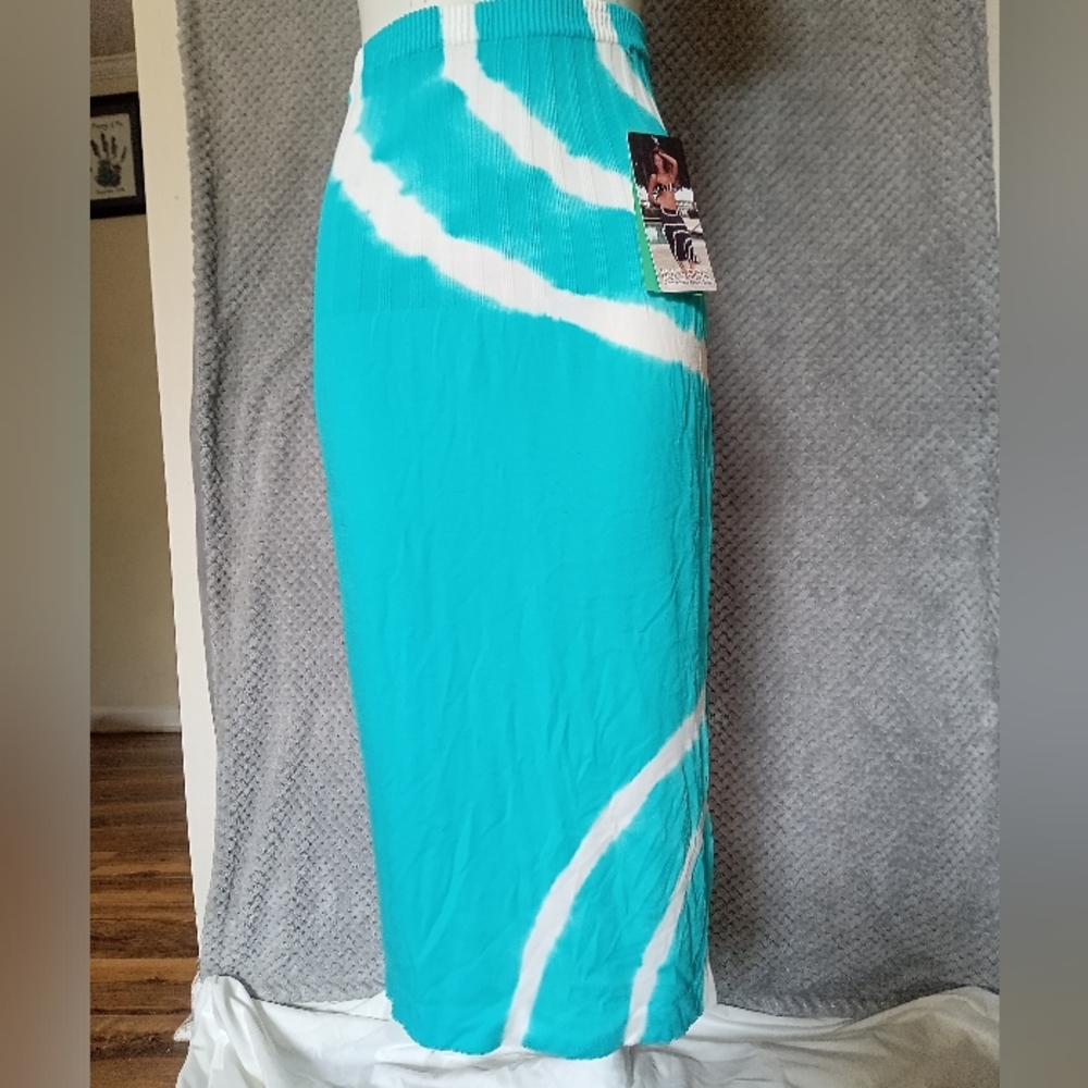 Ingear Convertible Dress Skirt Cover-up - Picture 2 of 6